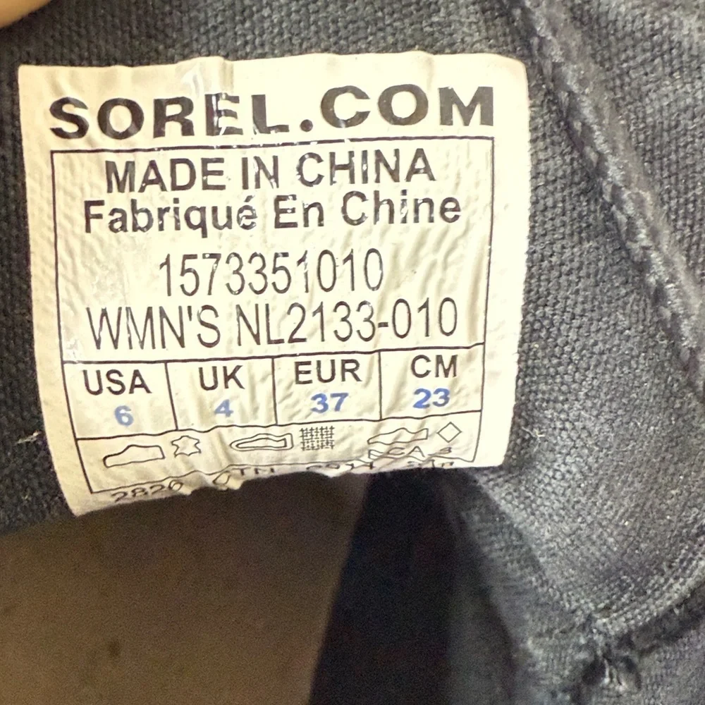 Sorel Out N About Waterproof Leather and Rubber Ankle Boots Sz 6